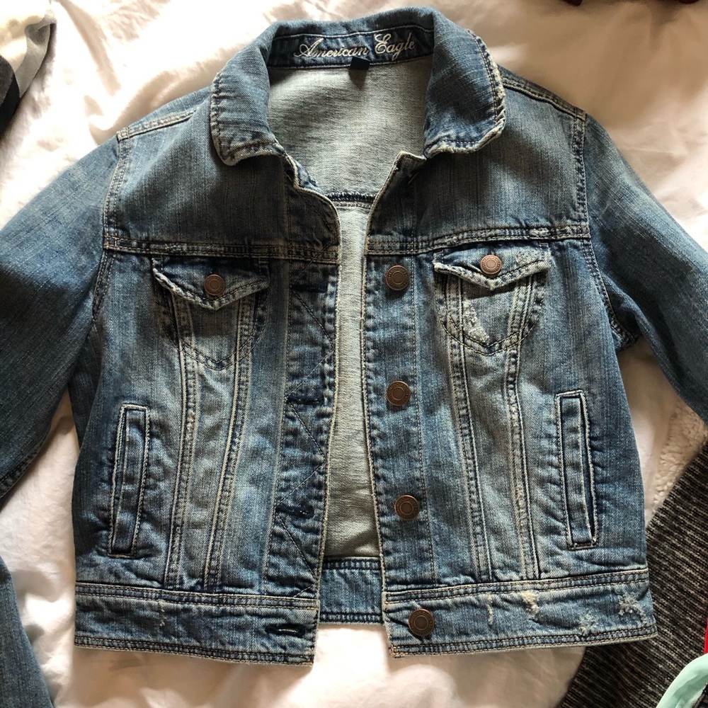 AE Cropped Denim Jacket